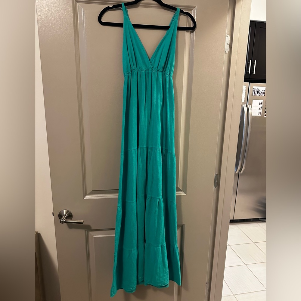 Green maxi dress